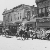 Fourth of July People on horseback, 1933: Photo 2