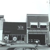1100 block of Pearl Street before mall: Photo 9